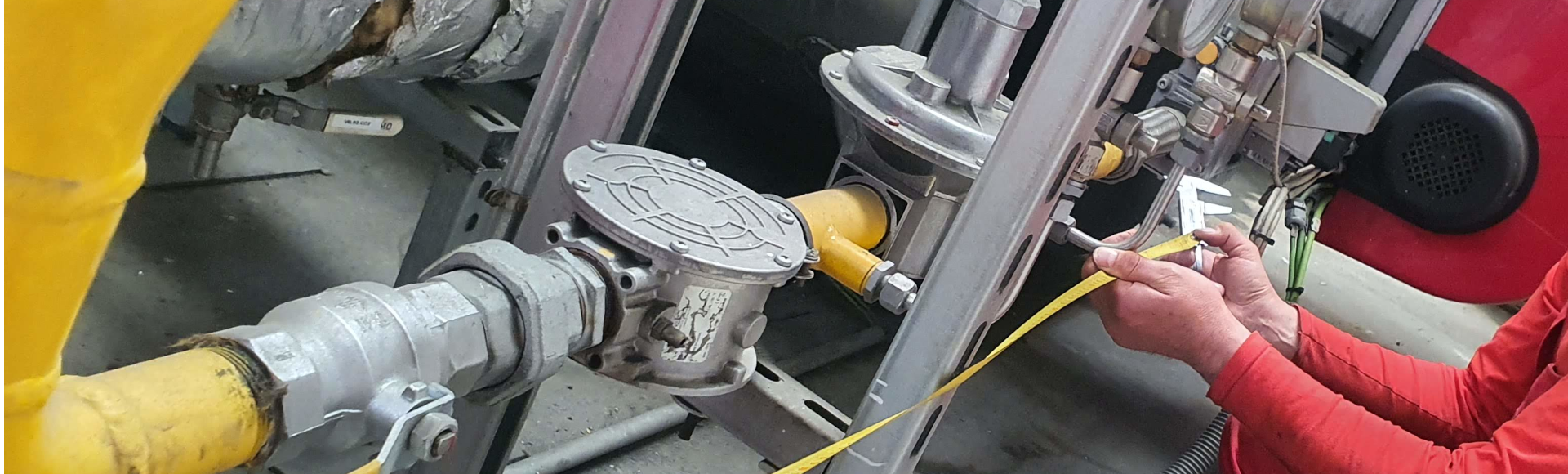 USŁUGI GAZOWE, PODŁĄCZANIE KUCHNI GAZOWYCH I ELEKTRYCZNYCH